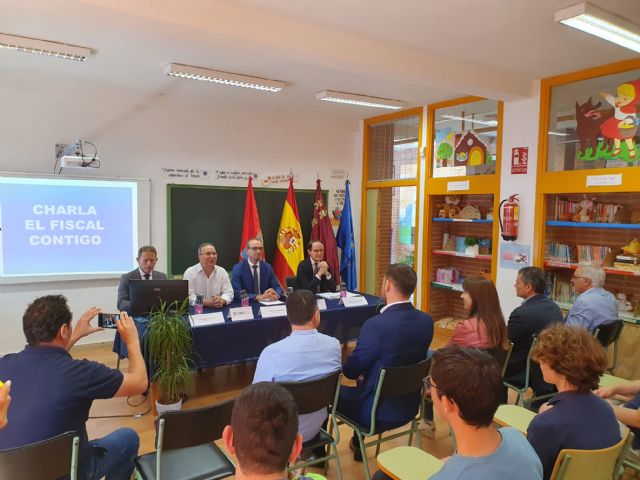 Más de 5.000 alumnos y profesores participan en las charlas 'El fiscal contigo' este curso - 2, Foto 2