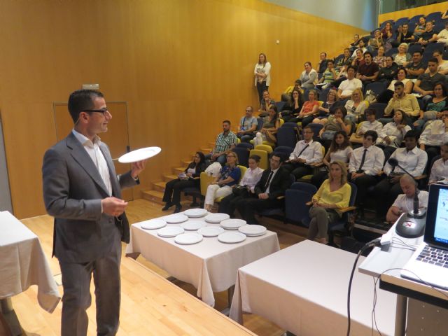 El ciclo formativo del CCT 'Re-evolucionando la sala' despide su primera fase con una jornada sobre la excelencia en el servicio - 1, Foto 1