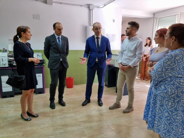 Visita del Consejero de Educación al colegio Artero y al IES Los Cantos de Bullas - 4, Foto 4