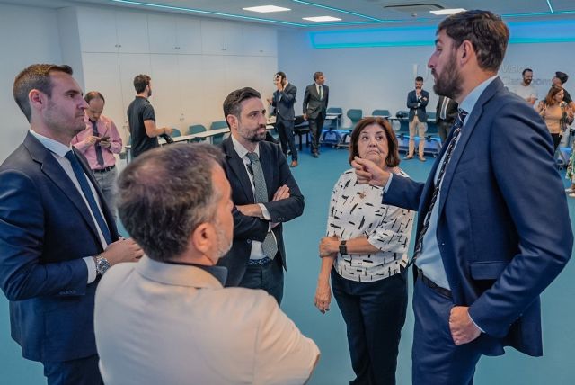 José Ángel inaugura el Aula de Realidad Virtual y Computación Espacial de la UCAM - 3, Foto 3