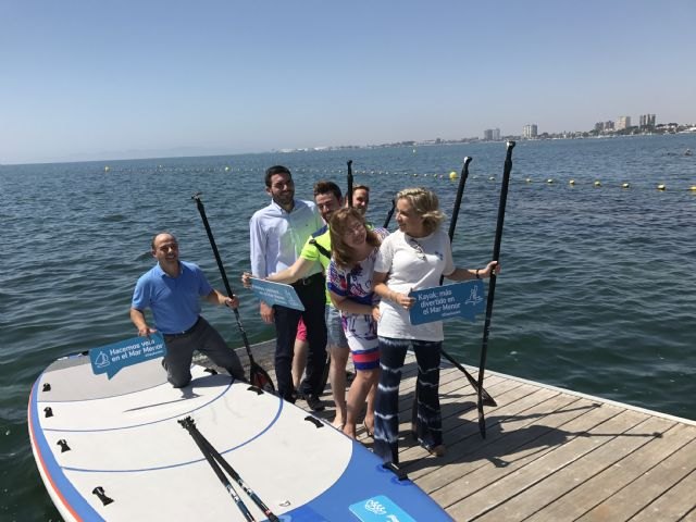 Los jóvenes podrán disfrutar de actividades náuticas en el Mar Menor por un euro este verano gracia a los ´Días azules´ - 1, Foto 1