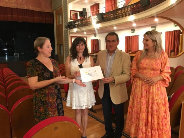 El musical “7 sueños”, organizado por el Coro del IES Ros Giner, alcanza una recaudación de 2.030 euros - 2, Foto 2