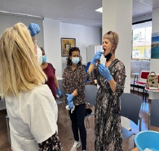 Profesionales de Atención Primaria del área VII de Salud enseñan técnicas a los cuidadores de grandes dependientes - 2, Foto 2