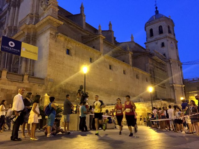 La I Lorca Running Night reúne a más de 450 corredores en el corazón de Lorca, que contó con participación totanera