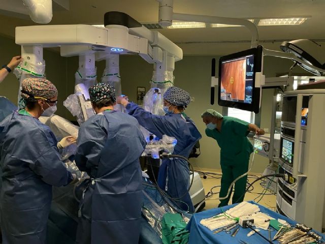 Los hospitales del SMS han realizado más de 3.000 intervenciones con los equipos de cirugía robótica DaVinci - 1, Foto 1