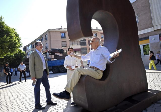 El río se convierte en un museo al aire libre con 'Esculturas Monumentales' de Juan Méjica - 1, Foto 1