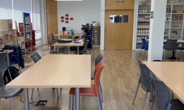 Abre, con continuidad, la Sala de Estudio del Espacio Joven para complementar el servicio de la del Centro Sociocultural “La Cárcel” - 1, Foto 1