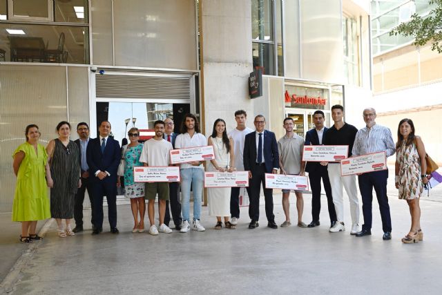 Los premios Santander Ingenio ayudan a siete estudiantes de la UMU en sus estancias internacionales - 1, Foto 1