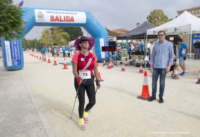 La I Marcha Nórdica de Cartagena convirtió la Milla Verde en escaparate de la novedosa modalidad deportiva - 1, Foto 1