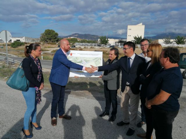 Ciudadanos consigue que se inicie el proyecto para la construcción de una rotonda junto al colegio Sixto López de Fortuna - 1, Foto 1