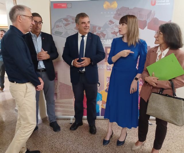 La Comunidad apoya la innovación docente de la UMU al estrenar el primer laboratorio de España para enseñar con juegos interactivos - 1, Foto 1