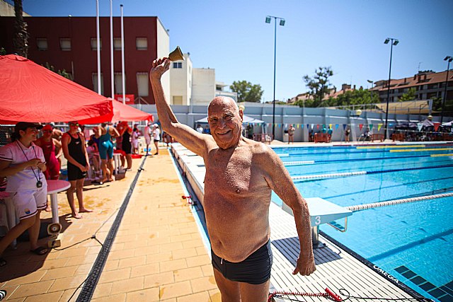 La natación española rinde homenaje a Roberto Alberiche como mejor nadador máster del año - 1, Foto 1