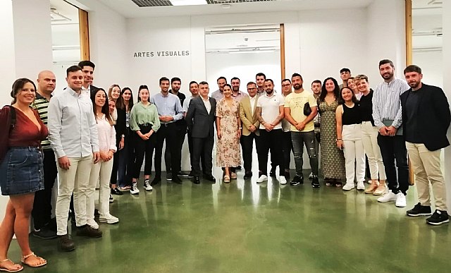 El concejal de Juventud, Cristo Manuel Lucas, participa en una reunión con la directora general para establecer las directrices en este ámbito - 1, Foto 1