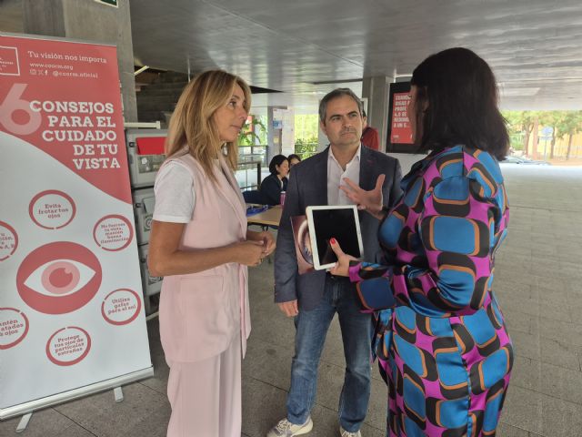 El Ayuntamiento de Murcia y el Colegio Oficial de Ópticos Optometristas de la Región de Murcia celebran hoy el Día Mundial de la Visión - 2, Foto 2