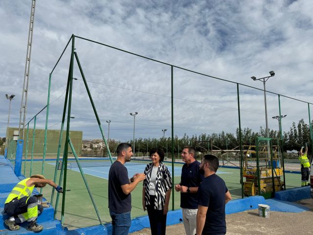 Comienzan los trabajos de acondicionamiento y mejora de las pistas del Club de Tenis de Puerto Lumbreras - 2, Foto 2