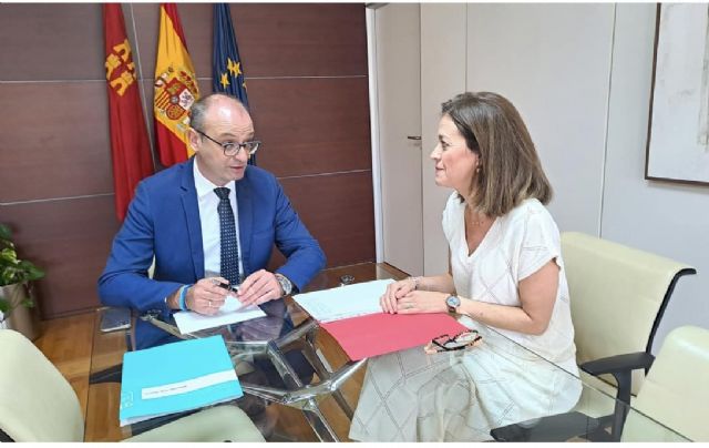 Moreno vuelve a poner a disposición de la Consejería las instalaciones del Centro de Dinamización para la puesta en marcha de los Grados Medio y Superior de Cocina y Restauración - 1, Foto 1