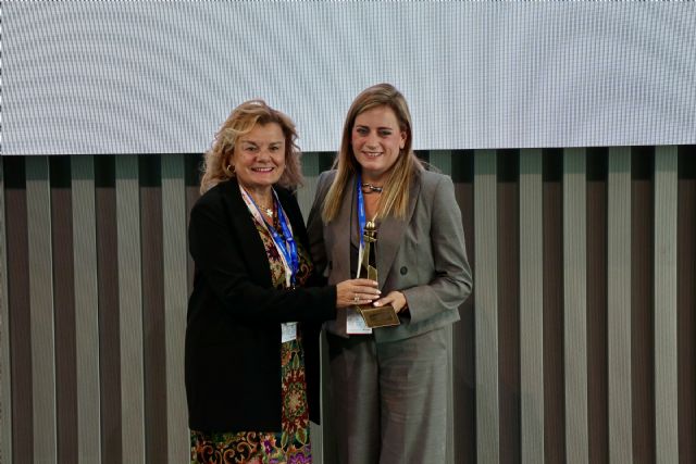 La directora del Icref, premiada por su labor de control de la gestión - 1, Foto 1