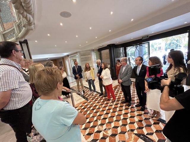 Más de 200 ciudadanos visitan la Asamblea Regional de Murcia en su Jornada de Puertas Abiertas - 2, Foto 2