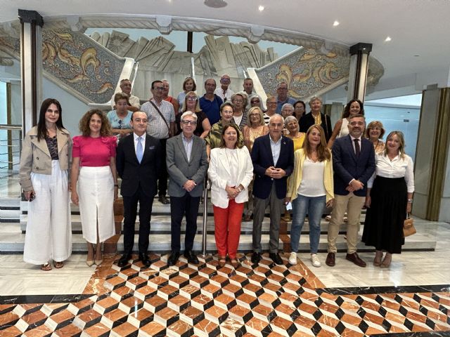 Más de 200 ciudadanos visitan la Asamblea Regional de Murcia en su Jornada de Puertas Abiertas - 3, Foto 3