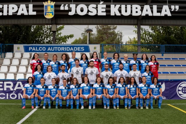 El Alhama Club de Ftbol femenino recibe una subvencin de 30.000 euros para competir en la Primera Federacin, Foto 1