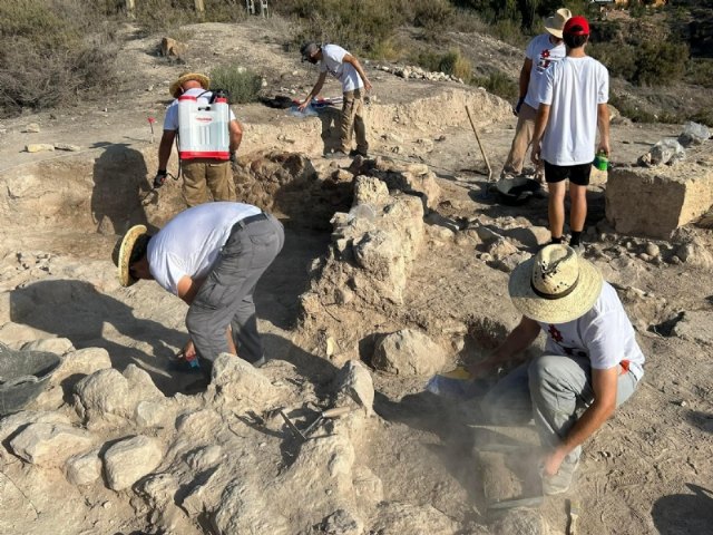 II Curso de Laboratorio e Investigación Arqueológica sobre el Patrimonio de Totana, Foto 1