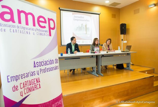 Mujeres emprendedoras de Cartagena conocen la gestion empresarial a traves de unas jornadas - 1, Foto 1