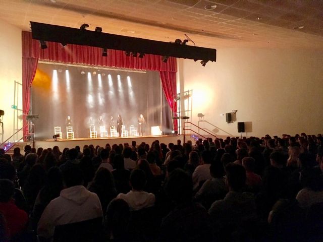 Más de 600 personas asistirán hoy a la representación de La casa de Bernarda Alba por Alquibla Teatro - 1, Foto 1