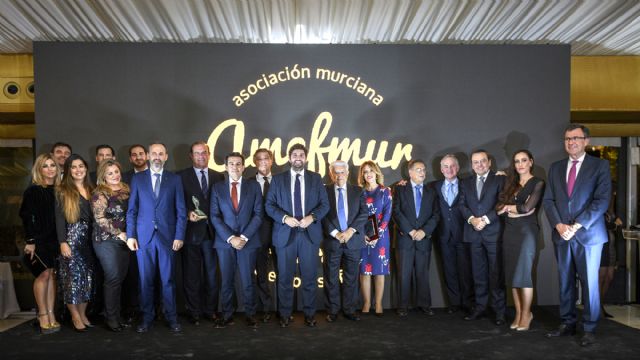 AMEFMUR reivindica la importancia de la empresa familiar para el desarrollo regional en la entrega de sus premios anuales - 1, Foto 1