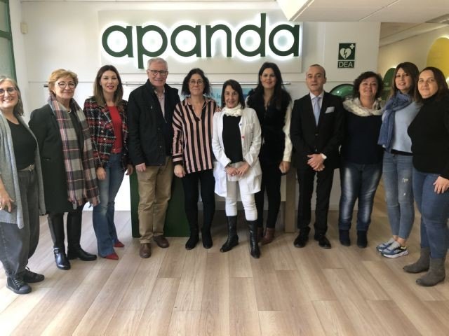 El PP reconoce la labor pionera de APANDA en favor de la integración social de las personas con discapacidad auditiva - 2, Foto 2