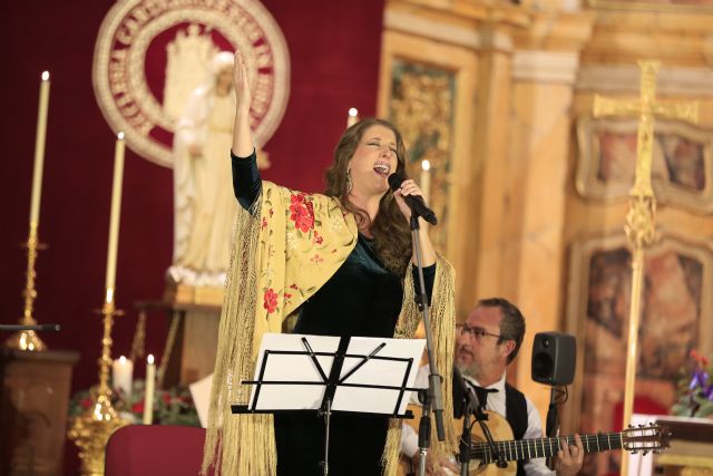 Emoción navideña en la misa flamenca de la UCAM, con Argentina - 1, Foto 1