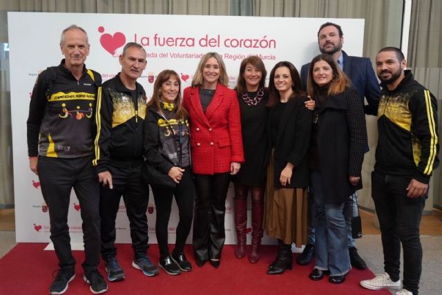 El Ayuntamiento distingue con los Premios al Compromiso Voluntario el trabajo con mayores, el deporte inclusivo y la cooperación internacional - 1, Foto 1