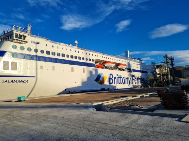 El Puerto de Cartagena se consolida con un puerto clave para el suministro de grandes buques propulsados por GNL - 2, Foto 2