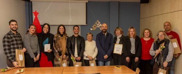 Ganadoras de los cheques-compra de la campaña navideña ACIA - 1, Foto 1