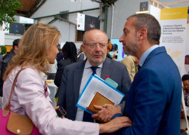 La Comunidad aporta su experiencia en procesos participativos a la elaboración del Plan Director de Cooperación nacional - 1, Foto 1