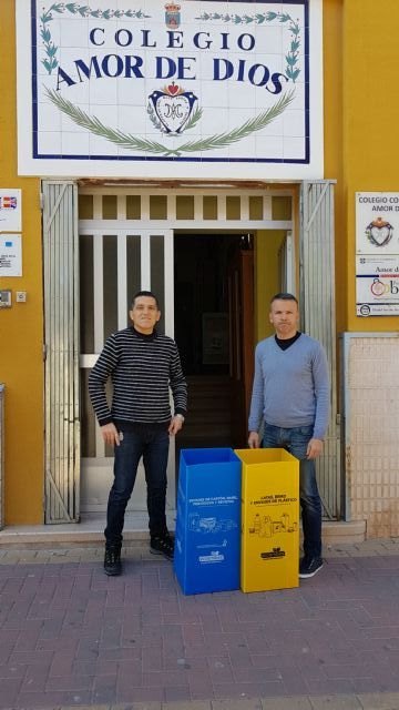 Más papeleras para reciclar envases y cartón en los colegios de Bullas - 2, Foto 2