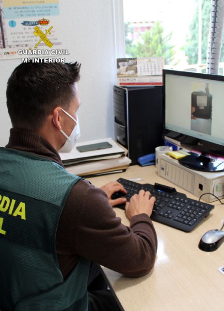 La Guardia Civil investiga a cuatro personas de una empresa de telecomunicaciones por la retransmisión de partidos de fútbol sin la debida autorización - 5, Foto 5