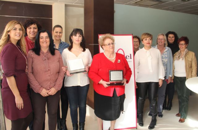 La Asociación de Mujeres Empresarias de Puerto Lumbreras AMEL celebra un homenaje para conmemorar el Día Internacional de la Mujer Trabajadora - 1, Foto 1