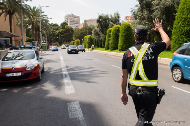 Campaña especial de tráfico para controlar el uso de los cinturones de seguridad - 1, Foto 1