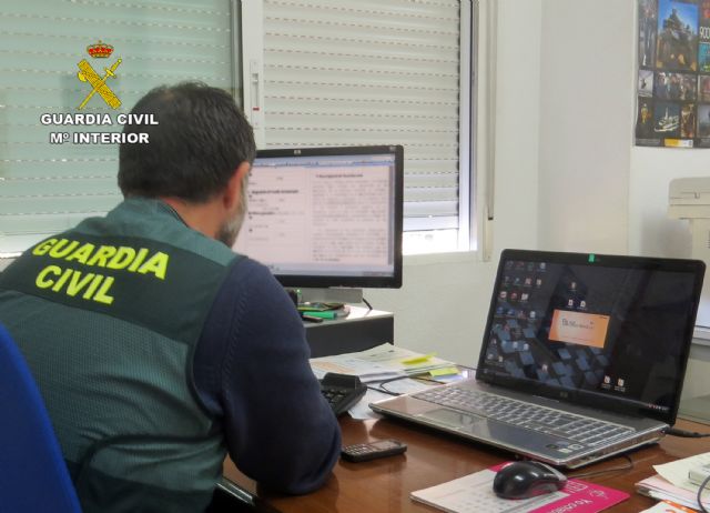 La Guardia Civil esclarece alrededor de una treintena de estafas con seguros de vehículos - 2, Foto 2