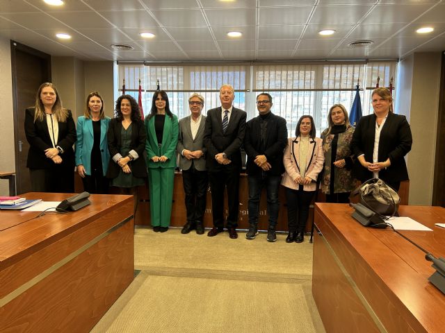 FEDER solicita en la Asamblea Regional la actualización del Plan de Atención Integral de Enfermedades Raras - 1, Foto 1