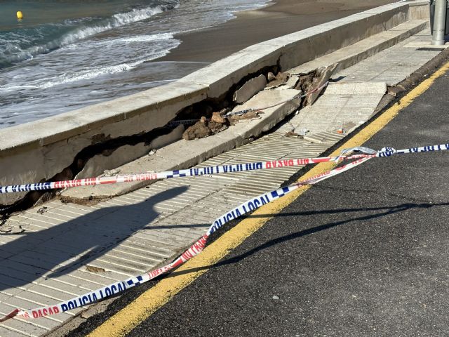 MC reclama una actuación urgente en El Portús antes de Semana Santa - 2, Foto 2