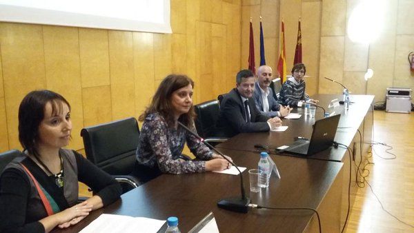 MC disfruta, junto a la afición, del éxito del Cartagena Fútbol Sala - 1, Foto 1