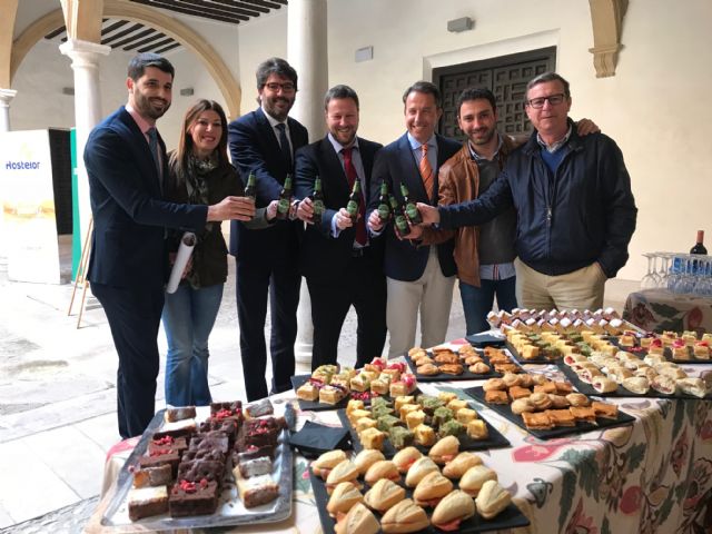 23 bares y restaurantes ofrecerán tapa y caña por 2´50 euros en la Feria del Sol Abril tapas 1.000 que se celebrará del 14 al 22 en Lorca - 1, Foto 1