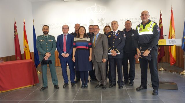 La Delegación del Gobierno distingue a Cruz Roja Española Región de Murcia y al Inspector Jefe de la Policía Local de Murcia con las Medallas al Mérito de la Protección Civil - 3, Foto 3