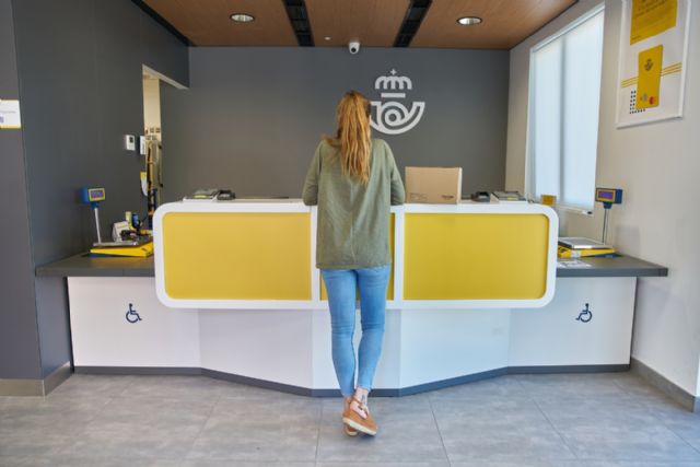 Correos y Unicaja Banco firman un protocolo para ampliar los servicios financieros en el mundo rural de España - 1, Foto 1