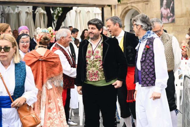 López Miras asiste a la Misa Huertana con motivo de las Fiestas de Primavera de Murcia 2023 - 1, Foto 1