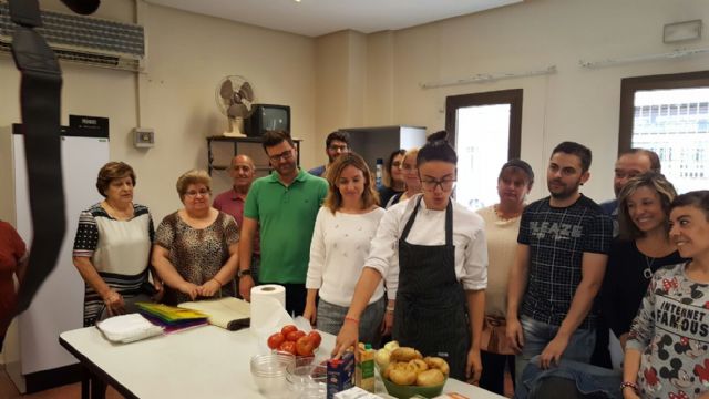 Conchita Ruiz inaugura el 'Proyecto de Organización doméstica, economía familiar y cocina saludable' - 1, Foto 1