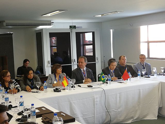 Rosa Peñalver representa en Brasil a los 74 parlamentos regionales de Europa en la Conferencia de Estados Legislativos - 1, Foto 1