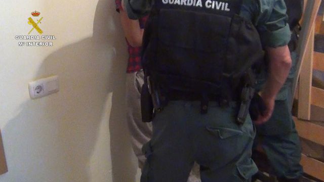 La Guardia Civil desarticula una organización criminal dedicada a favorecer la inmigración irregular - 1, Foto 1