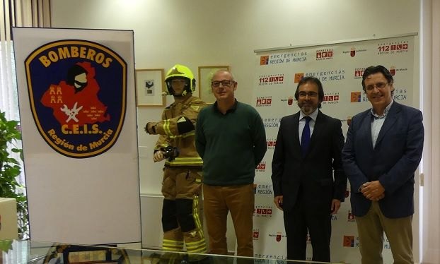 La Comunidad mejora la seguridad de los bomberos con la adquisición de 340 nuevos trajes de intervención - 1, Foto 1